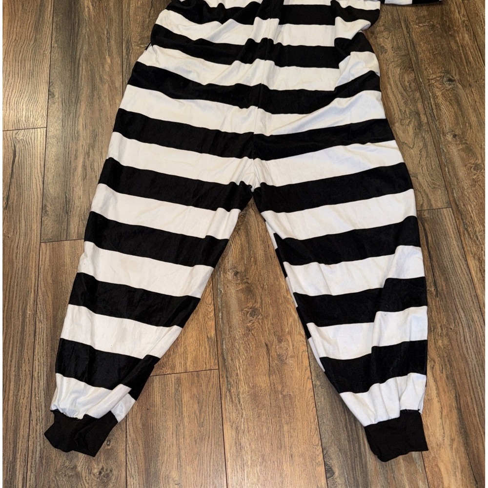 Beetlejuice Black & White Striped Hooded Sandworm One-Piece Costume Jumpsuit LXL - Picture 8 of 9